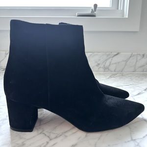 L’Agence Jeanne Bootie. 41. Black suede.